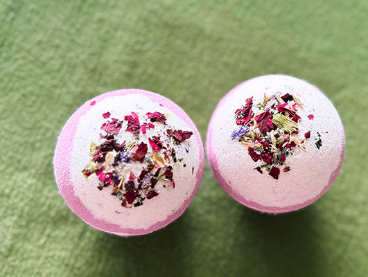 Artisan Bath Bomb - Coconut & Rose - Large (Luxury)