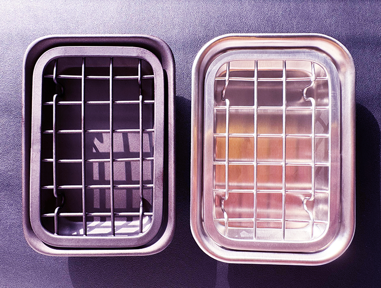 AO Accessory - Single Bar-Mesh Soap Holder, Metal (Silver)